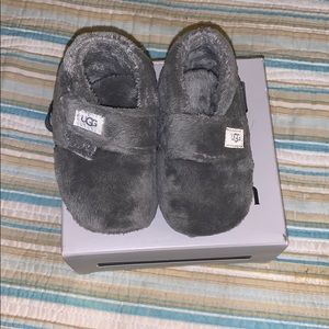 Baby ugg